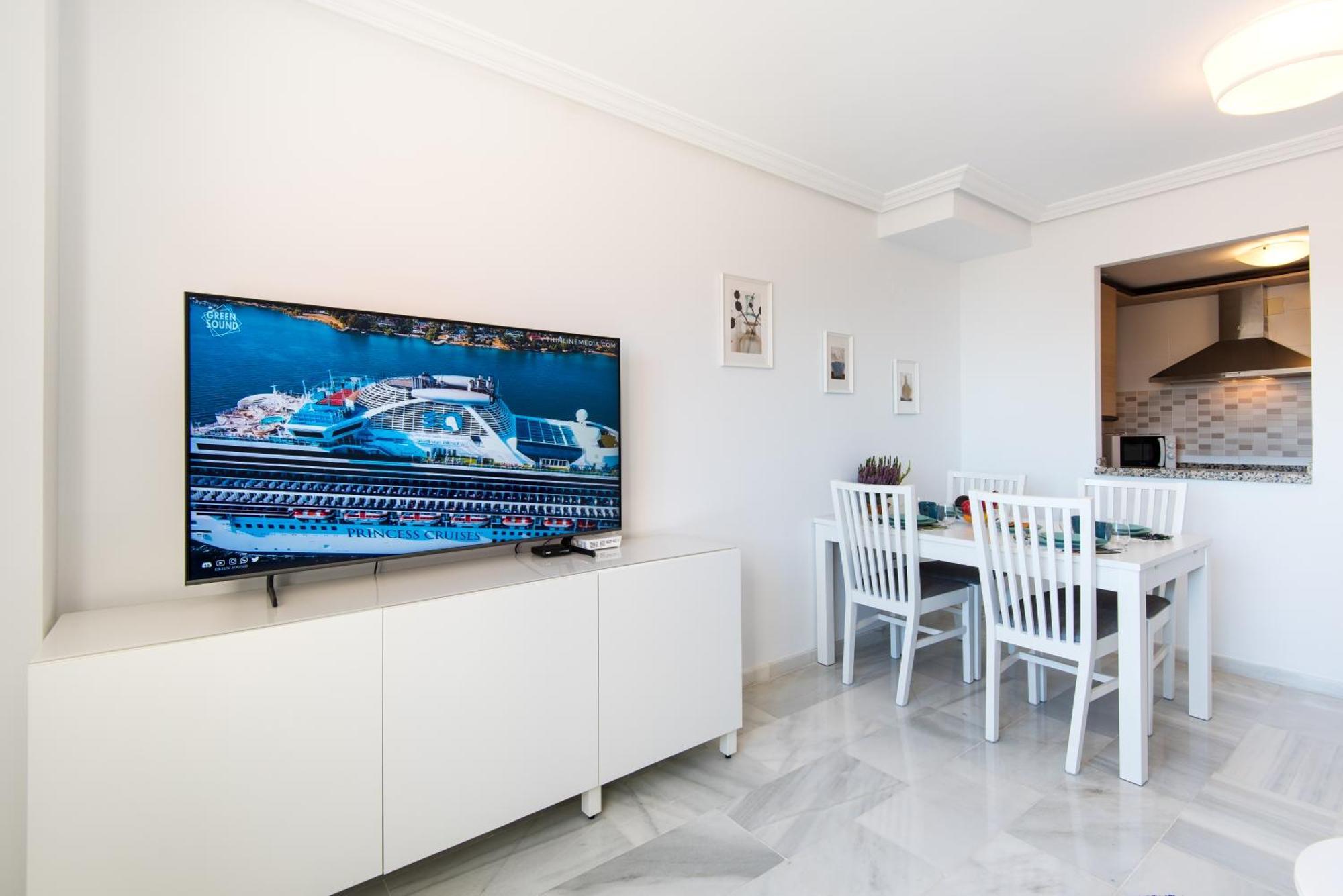 Sea View And 350M To The Beach Торремолинос Экстерьер фото